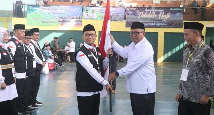 Pesan Bupati Marwan saat Melepas Ratusan Jemaah Calon Haji: Mohon Doa untuk Kemajuan Sukabumi
