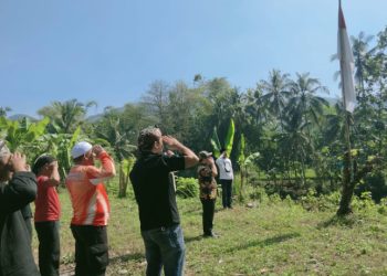 Peringati Harlah Pancasila, Gusdurian Sukabumi Upacara di Pinggir Sungai