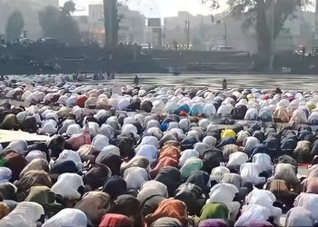 Minta Diturunkan Hujan, Ribuan Umat Muslim Salat Istisqo di Lapang Merdeka Kota Sukabumi