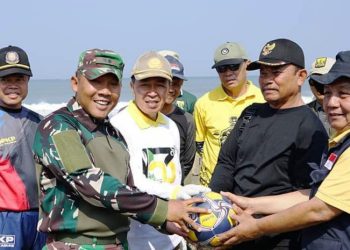Sekda Kabupaten Sukabumi dan Dandim 0622 Kembali Tinjau Kondisi Pantai Cibutun Simpenan