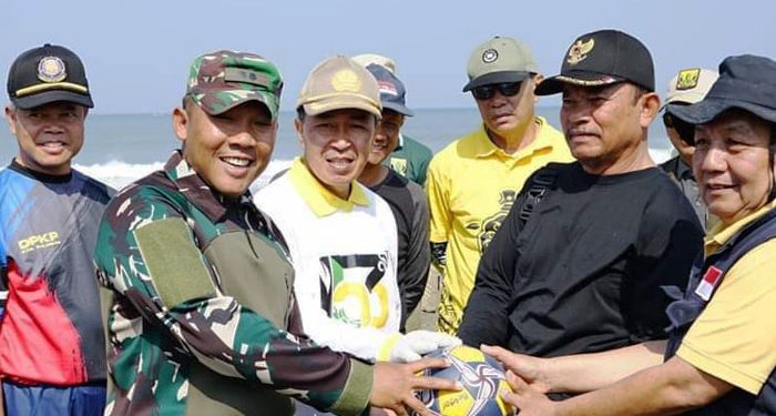 Sekda Kabupaten Sukabumi dan Dandim 0622 Kembali Tinjau Kondisi Pantai Cibutun Simpenan