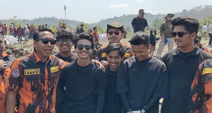 Puluhan Anggota Sapma PP Sukabumi Dikerahkan ke Pantai Cibutun Kecamatan Simpenan