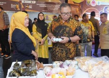 Bupati Sukabumi Marwan Hamami Resmi Buka SIMI Fashion and Culinary Nite Festival di Cisaat