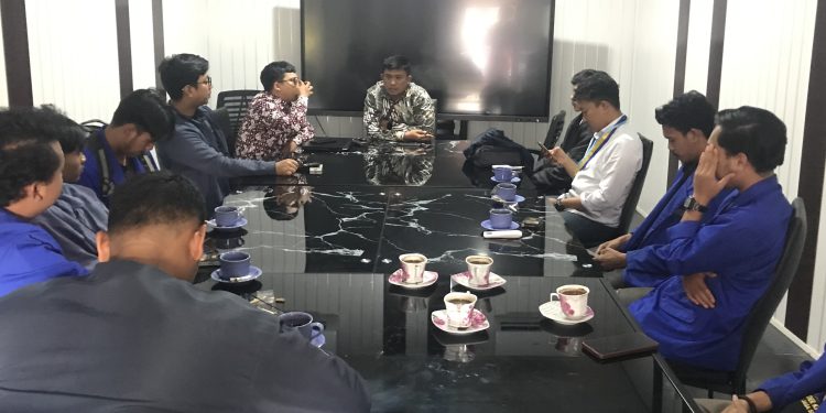 PC PMII Kota Sukabumi melakukan audensi dengan KPU terkait minimnya sosialisasi, netralitas penyelenggara pemilu dan data DPT.