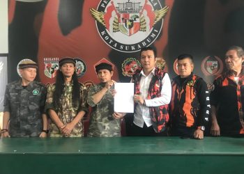 Kedua Ormas MPC PP Kota Sukabumi dengan DPD Garis Sukabumi Raya bersepakat damai, pada Kamis (19/9/2024). Foto: Iatimewa.