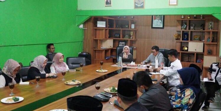 Komisi III DPRD Kota Sukabumi melakukan kunker ke kantor DLH, pada Rabu (4/12/2024) kemarin.