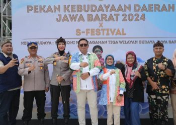 Pj Wali Kota Sukabumi, Kusmana Hartadji, hadiri PKD Jawa Barat 2024 yang digelar di Lapang Merdeka, pada Sabtu (14/12/2024).
