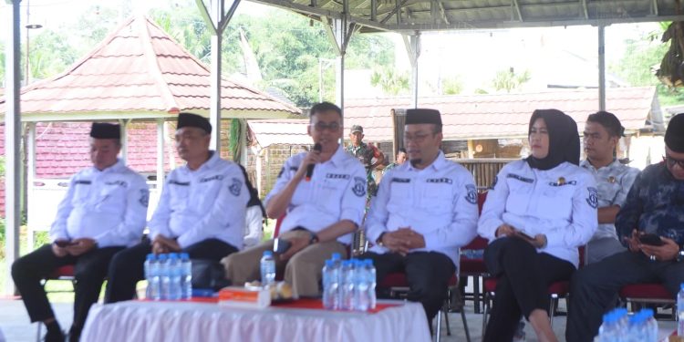 Ketua Komisi III DPRD Kota Sukabumi, Bambang Herawanto, saat memberikan sambutan dalam kunker ke SPPG Dapur Sehat Cibeureum, pada Rabu (15/1/2025).