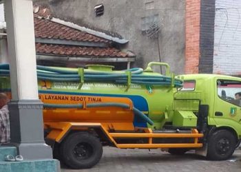 Salah satu kendaraan operasional DPUTR Kota Sukabumi. Foto: Istimewa.