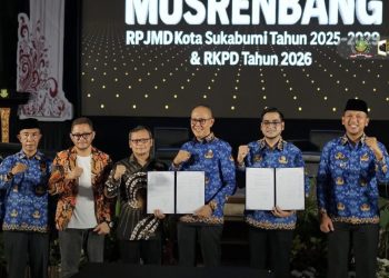 Ketua DPRD Kota Sukabumi, Wawan Juanda, menghadiri kegiatan Musrenbang penyusunan RPJMD 2025–2029 dan RKPD 2026 yang digelar di Gedung Juang 45, pada Kamis (17/4/2025). Foto: Humas DPRD Kota Sukabumi.
