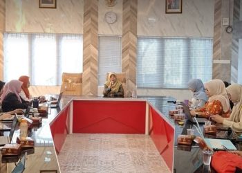 Dinkes Kota Sukabumi menggelar sosialisasi SKUDR yang berlangsung di ruang pertemuan bawah Dinkes, pada Kamis (19/6). Foto: Istimewa.