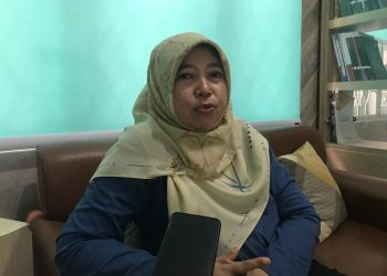 Kepala Bidang Kesehatan Masyarakat Dinkes Kota Sukabumi, Erna, saat diwawancarai. Foto: Nuria Ariawan.
