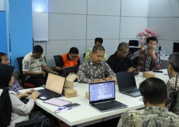 Bappeda Kota Sukabumi menggelar rakor terkait pelaksanaan pengentasan kemiskinan yang berlangsung di Ruang Pertemuan Bappeda, pada Kamis (10/7). Foto: Istimewa.
