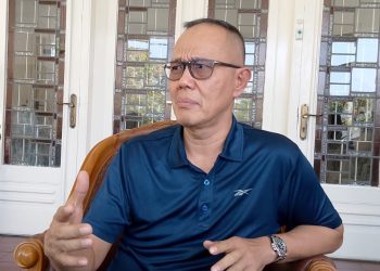 Wali Kota Sukabumi, Ayep Zaki, saat diwawancarai. Foto: Nuria Ariawan.