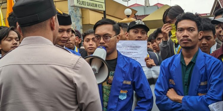 Mahasiswa Pertanyakan Siapa yang Memonopoli MBG di Kota Sukabumi