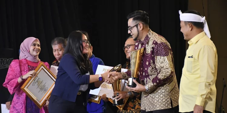 Bunut FM Raih Anugerah KPID Jawa Barat 2025, Wujud Penyiaran Motekar dari Sukabumi