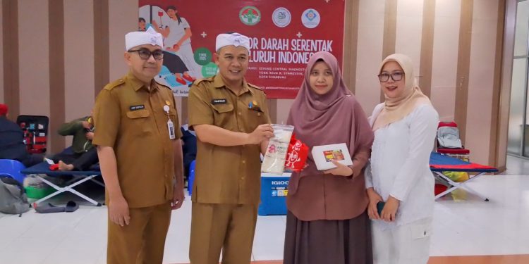 Peringati ARSADA ke-25 dan HKN ke-61, RS Bunut Kota Sukabumi Gelar Baksos Donor Darah