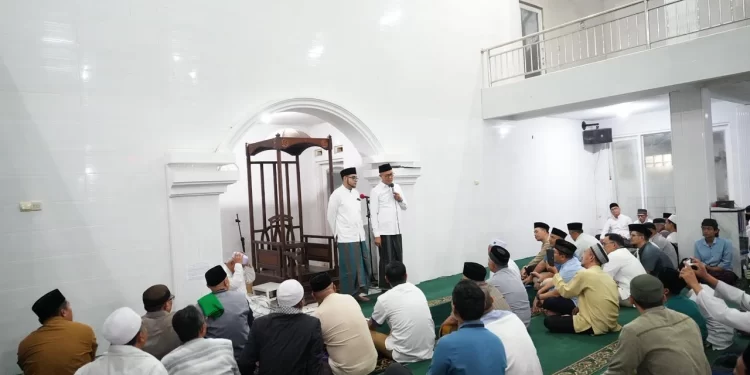 Safari Ramadan, Wali Kota dan Wakil Wali Kota Sukabumi Tarawih Keliling di Masjid Jami As-Suada