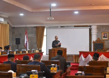 Wali Kota Sukabumi, H. Ayep Zaki, menghadiri rapat paripurna dengan agenda penyampaian hasil reses anggota DPRD yang digelar Kamis (30/4). Foto: Istimewa